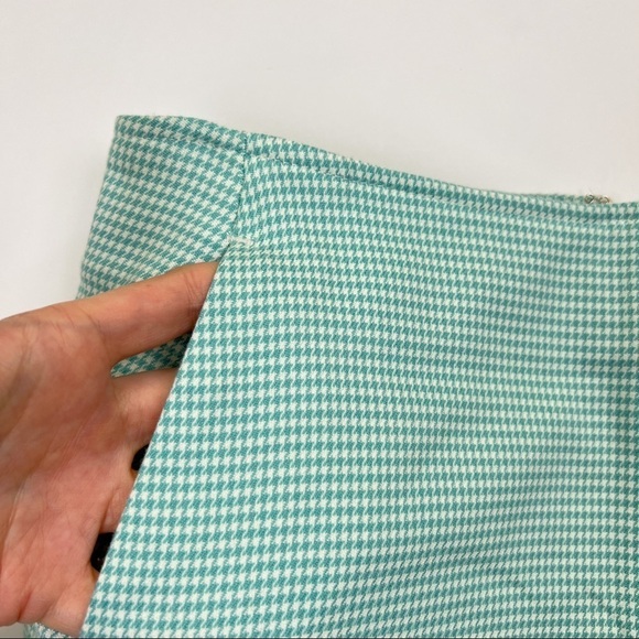 Urban Outfitters Mint Green White Houndstooth Printed Mini Skirt - Picture 2 of 5